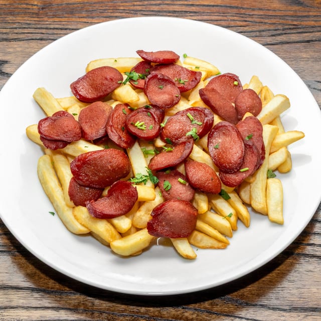 Salchipapas.